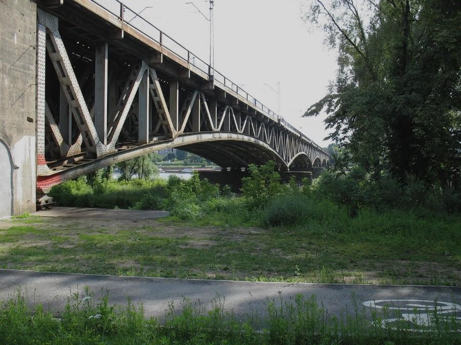 Most Średnicowy
