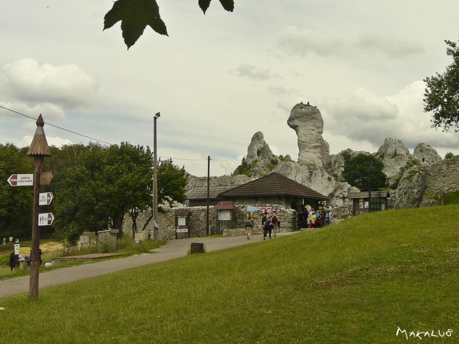 Ogrodzieniec - wejście na zamek