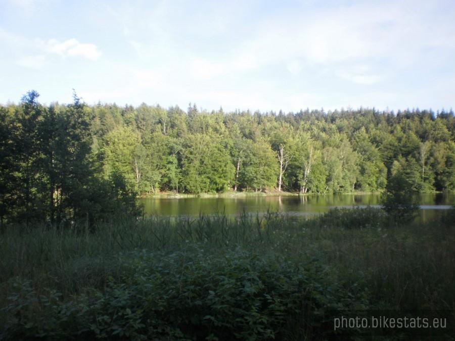 Jezioro Ciche koło Kartuz