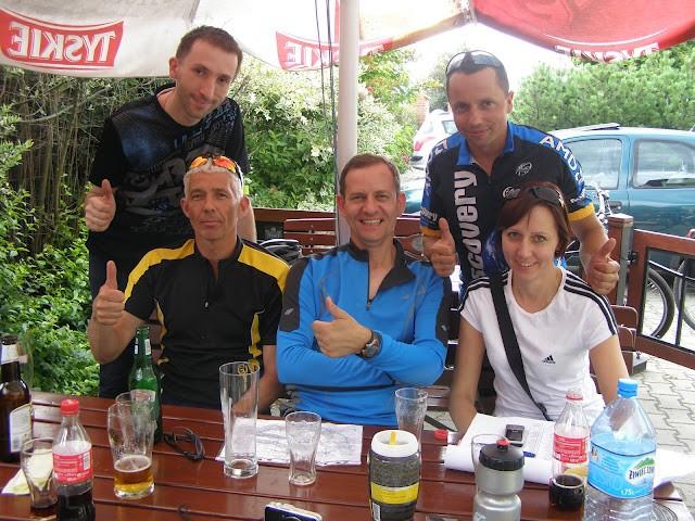 Peta Orbita 2012 - Zabiegani na obiedzie w Brynku.