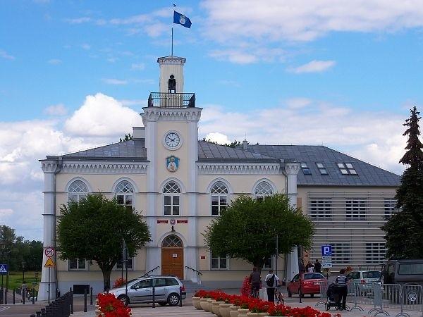 Neogotycki ratusz z XIX wieku, Ciechanów