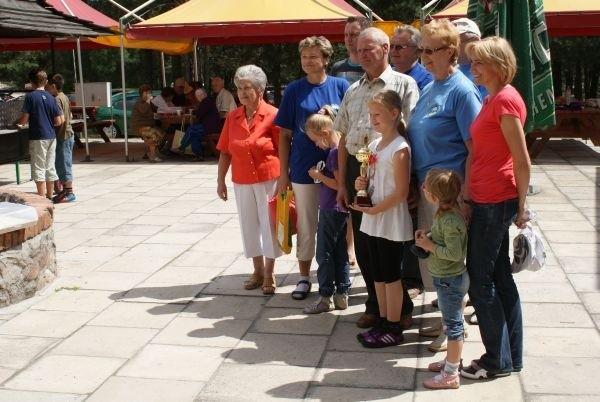 końca konkursów nie było widać, na zdjęciu najliczniejsza rodzina na rajdzie