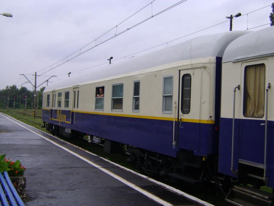 Specjalny pociąg pasażerski na stacji Tomaszów Maz