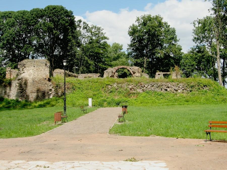 Fałków - ruiny zamku
