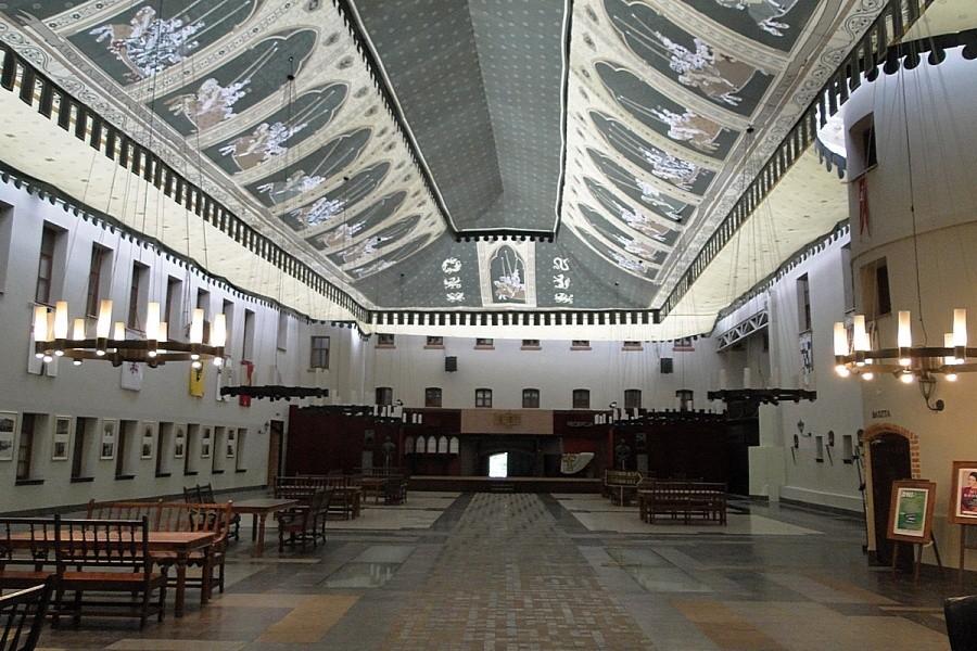 Dziedziniec zamkowy
