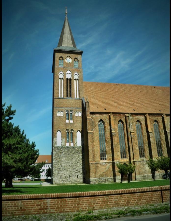 W samym centrum miejscowości Pasewalk góruje nad calością obiekt sakralny.
