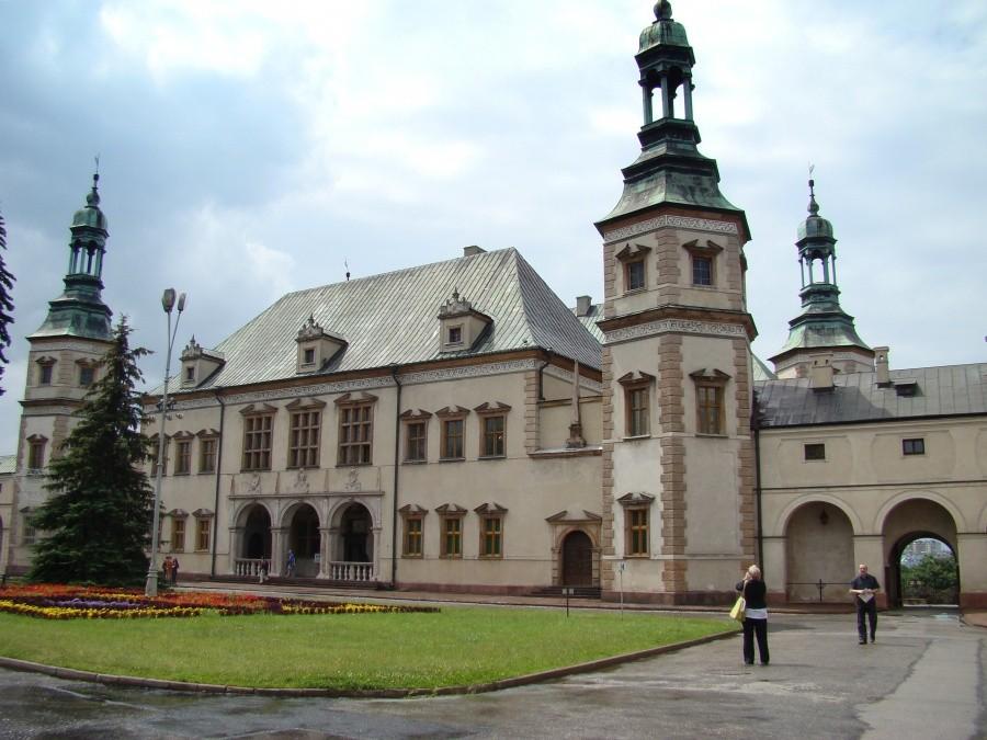 Barokowy Pałac Biskupów w Kielcach, wybudowany w latach 1637-1644