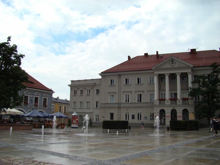 Ratusz i rynek w Kielcach