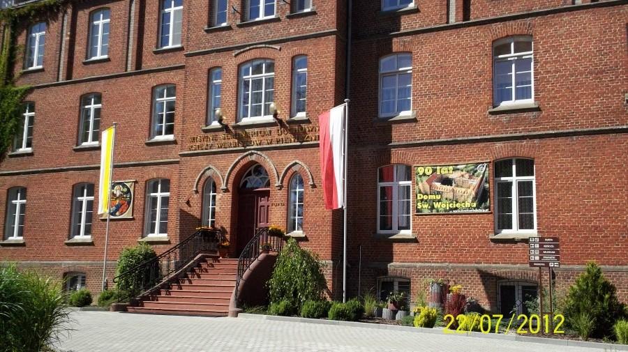 PIENIĘŻNO-SEMINARIUM MISYJNE KSIĘŻY WERBISTÓW