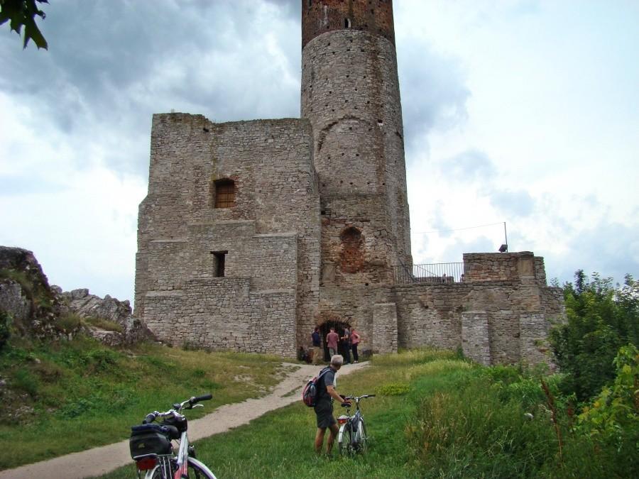 Zamek w Chęcinach z przełlomu XIII i XIV w.