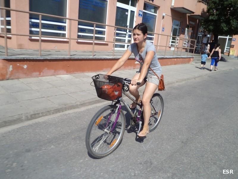 Bratowa Marta na rowerku