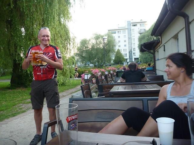 Donosiciel, doręczyciel.