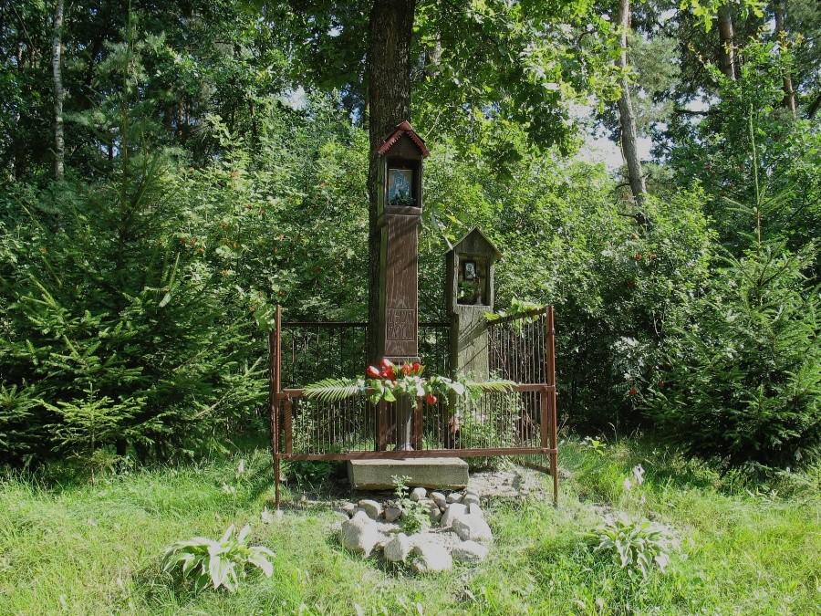 Augustówka - dwie kapliczki