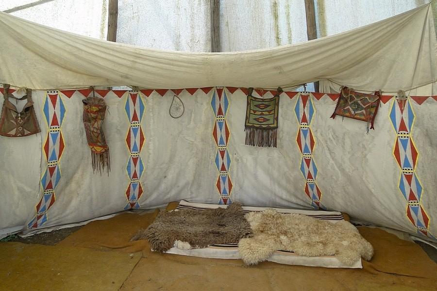 Wnętrze tipi
