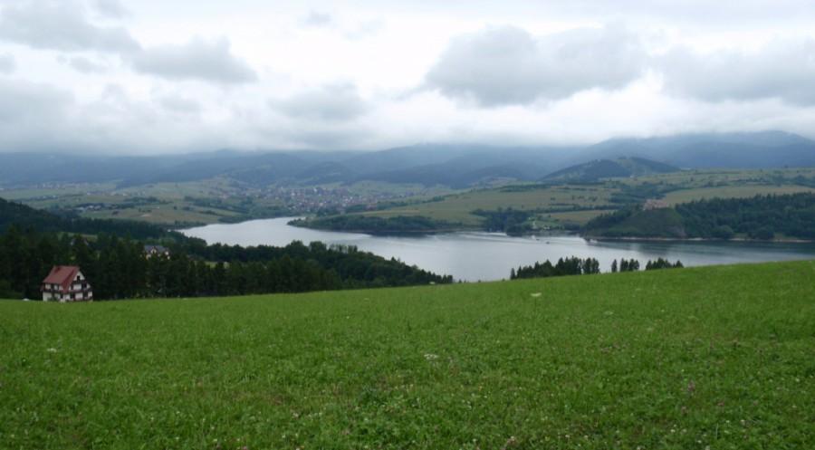Widok na Jezioro Czorsztyńskie