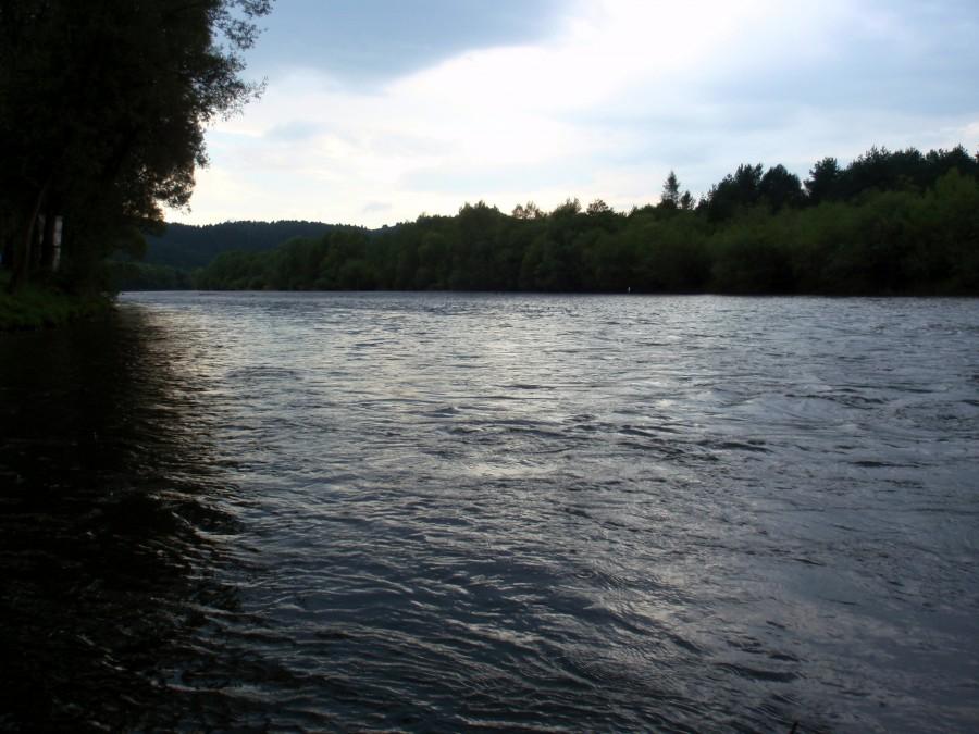 Dunajec po ulewnym deszczu