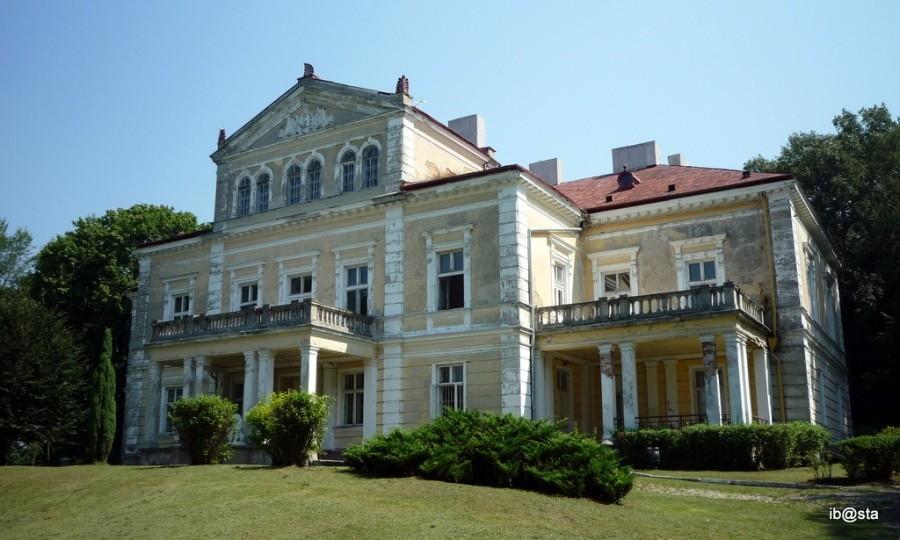 Zloty Potok - Pałac Raczyńskich