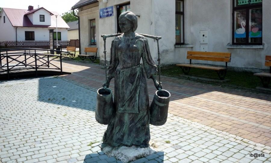 Złoty Potok - rzeźba na rynku