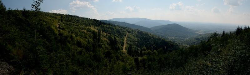 Panorama Beskidów z okolicy Groniczka
