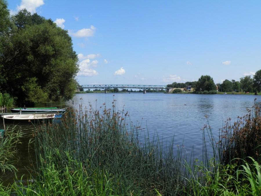 Nieszczęsny most na Odrze łączący Gryfino z Mescherin - w remoncie.