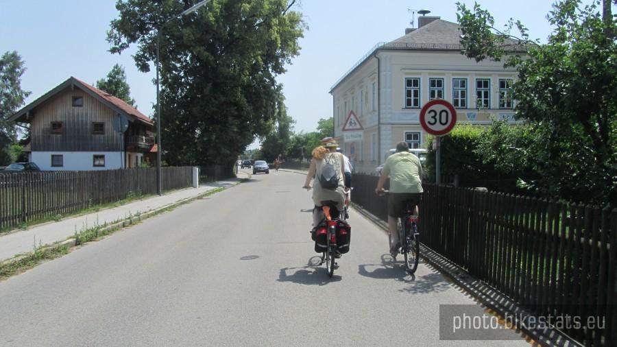 Przejazd kolo przedzskola