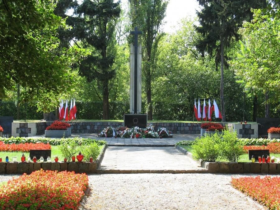 Powsin - cmentarz Powstańców Warszawskich