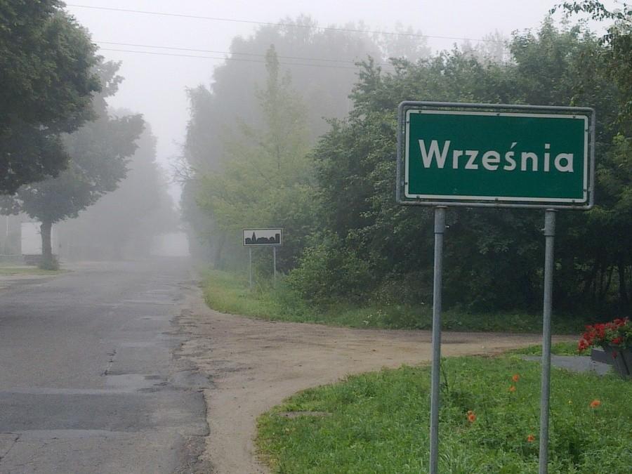 Września przywitała mnie z mglisto:)