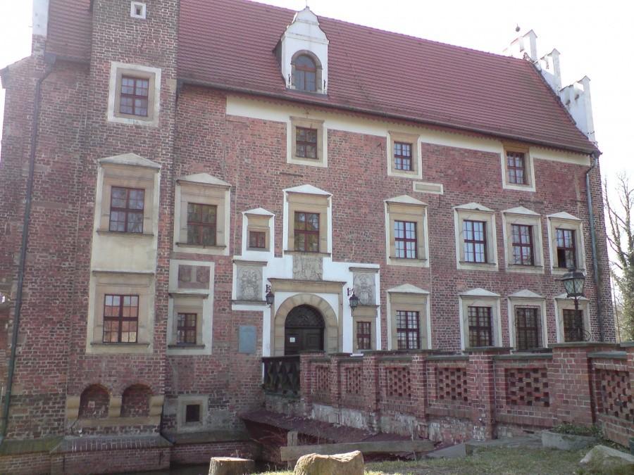 zamek na wodzie