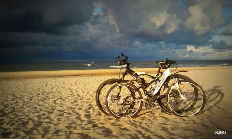 Skocisław i Julka - plażowanie w Juracie ;)