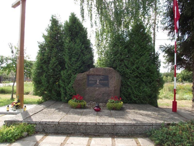 Pomnik w Piskórce