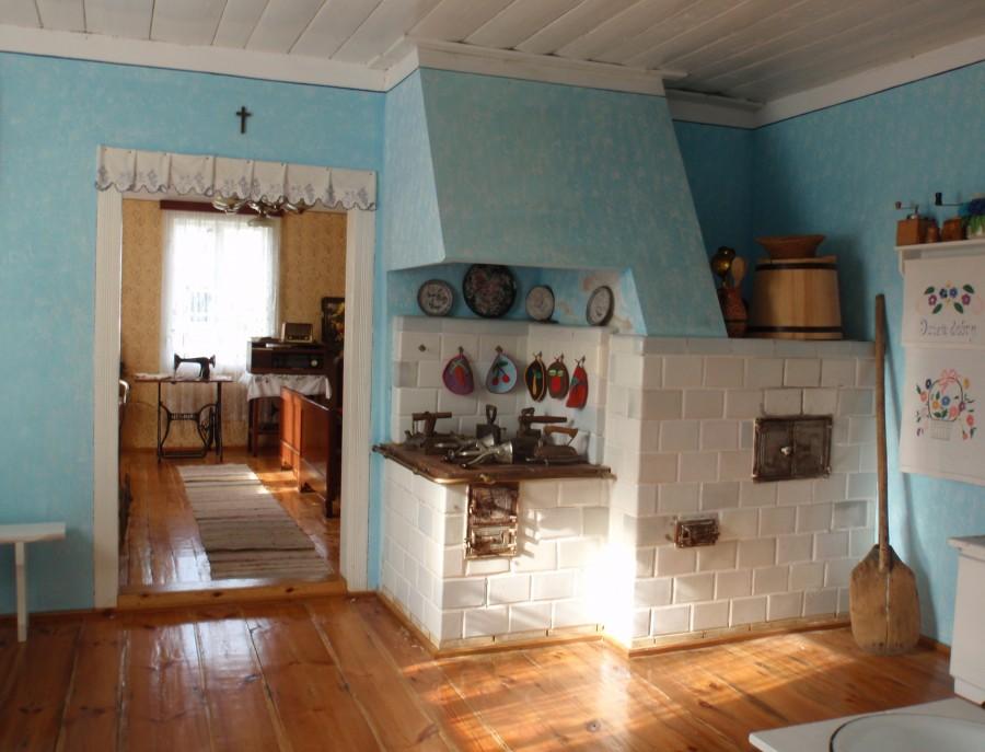 Wnętrze chaty- prywatny skansen