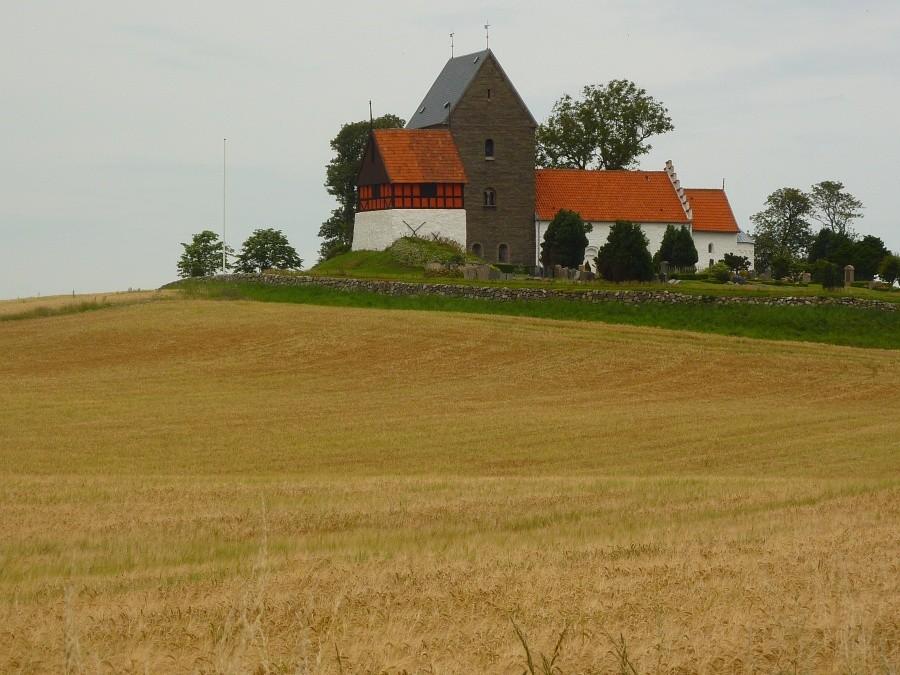 Kościół romański w Rutsker (wybudowany ok. 1200 r)