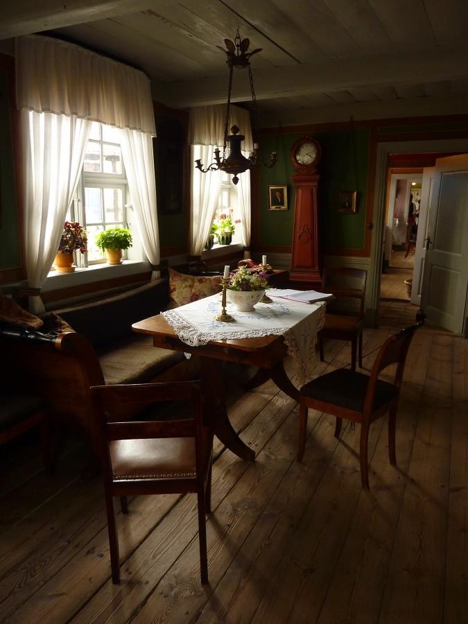 Erichsens Gård - zachowane w doskonałym stanie wnętrza XIX-wiecznego domu kupieckiego