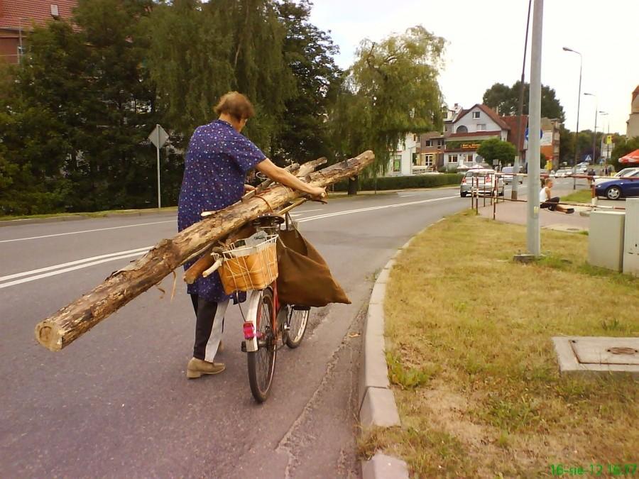 XXI w! W środku powiatowego miasta!