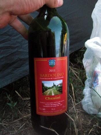 wieczorne winko w winiarni