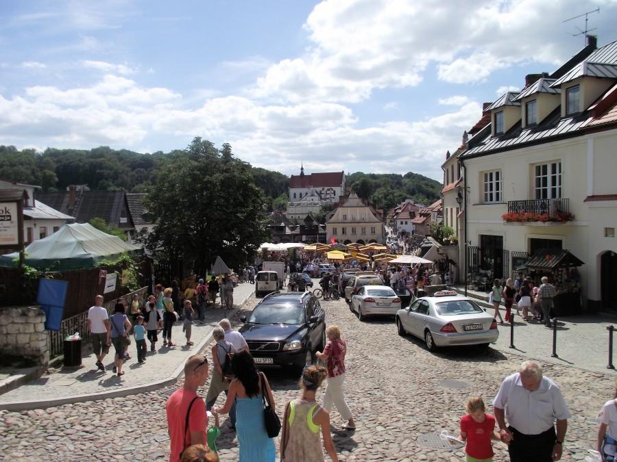 Kazimierz Dolny - rynek - troszkę zatłoczony:))