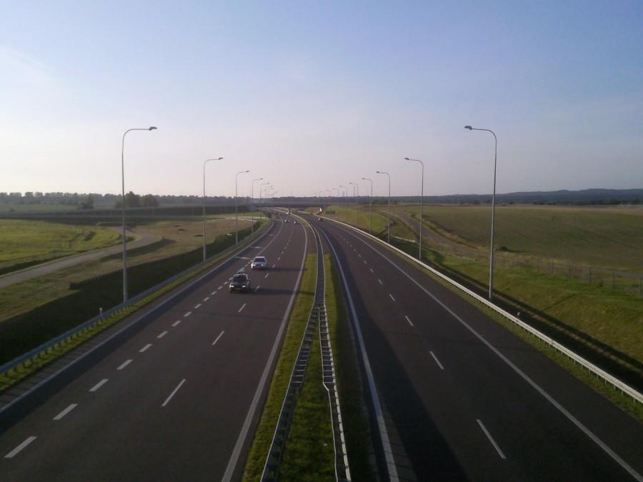 Widok z wiaduktu w Gardnie na Węzeł Gryfino