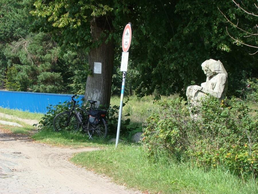 Cała gama rzeźb w drodze do Rieth 6