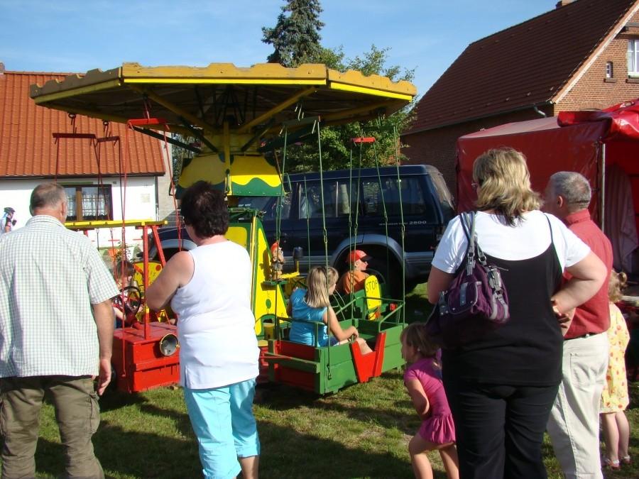 DDR-owski festyn . Tak zupełnie przypadkiem po drodze. 2
