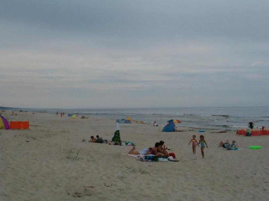 Rowerówka z Tczewa do Kątów Rybackich. Ujęcie plaży w Kątach Rybackich.