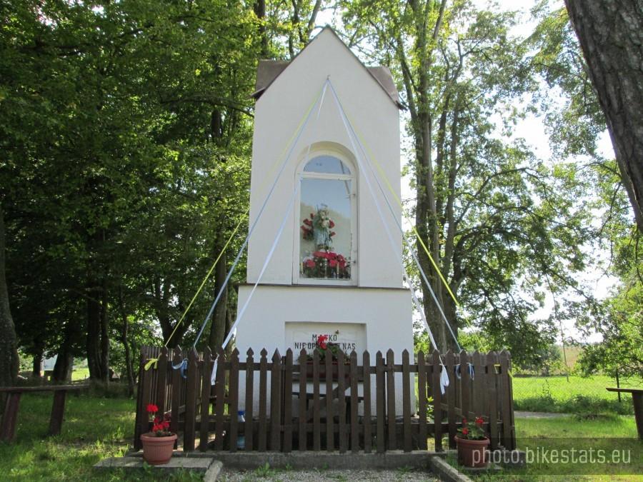 Kapliczka Matki Bożej w Donimierzu