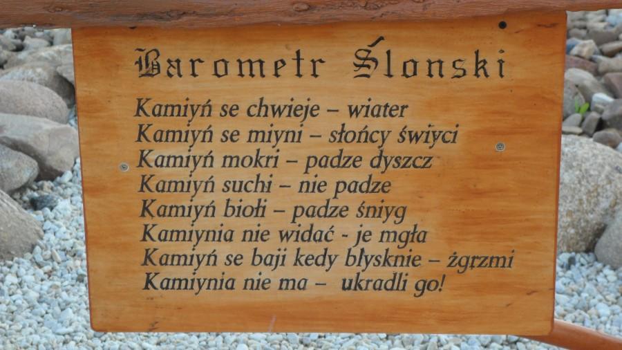 Tabliczka opisująca działanie barometru ślonskiego w Walcach