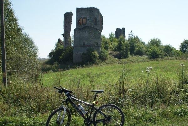 ruiny zamku w Majkowicach