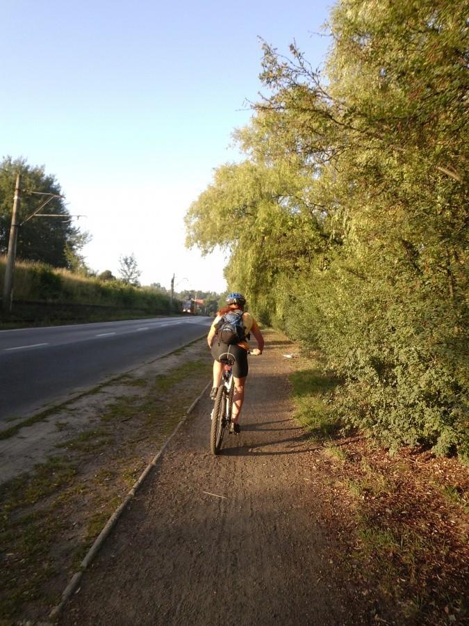 Monika w drodze do pracy na Meridce