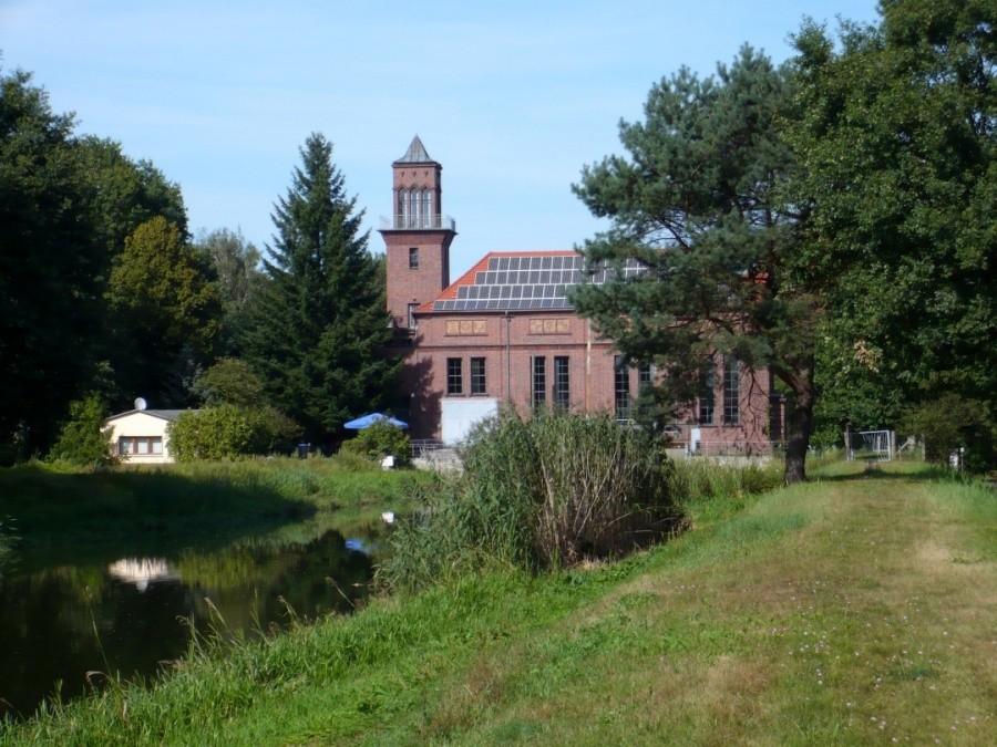Widok z ławeczki przy drodze