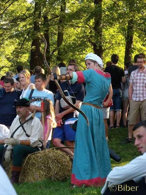 Białogłowy też szyły z łuku
