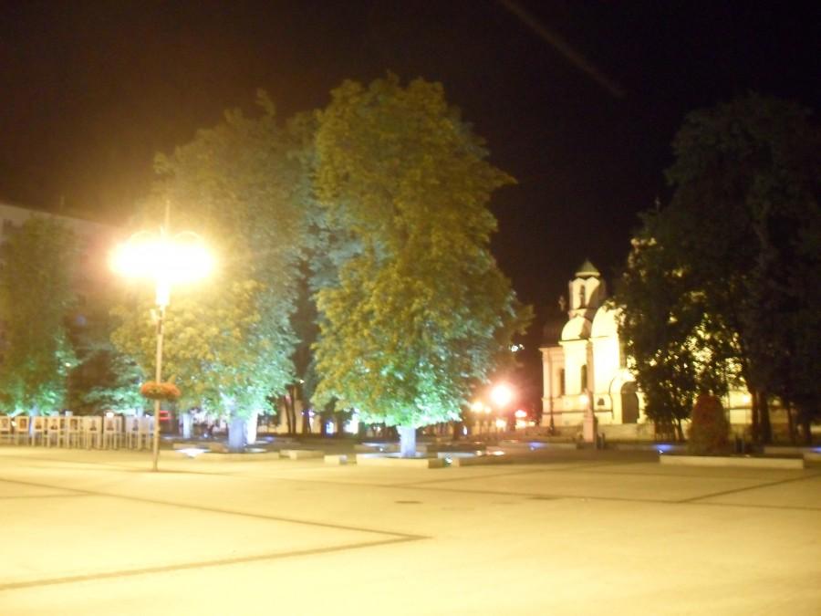 biegański nocą
