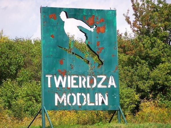 Modliński witacz :)