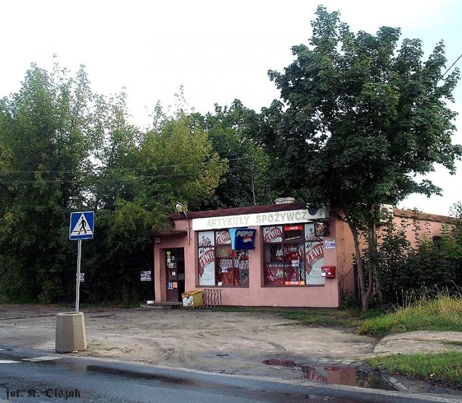 Wiejski sklep w Wólce Zerzeńskiej