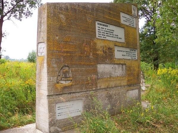 Pomnik na cmentarzu żydowskim w Sochaczewie